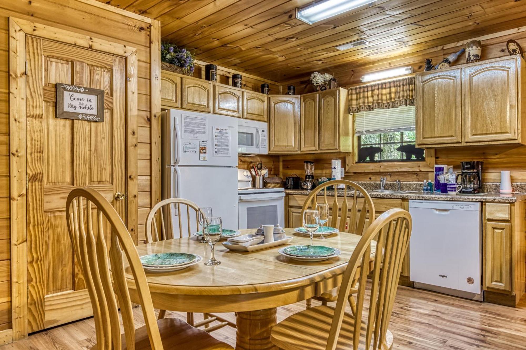 Suite Sensations, Hot Tub, Pool Table, 1089 Free Tickets Each Paid Day, Dollywood And More Pigeon Forge Luaran gambar