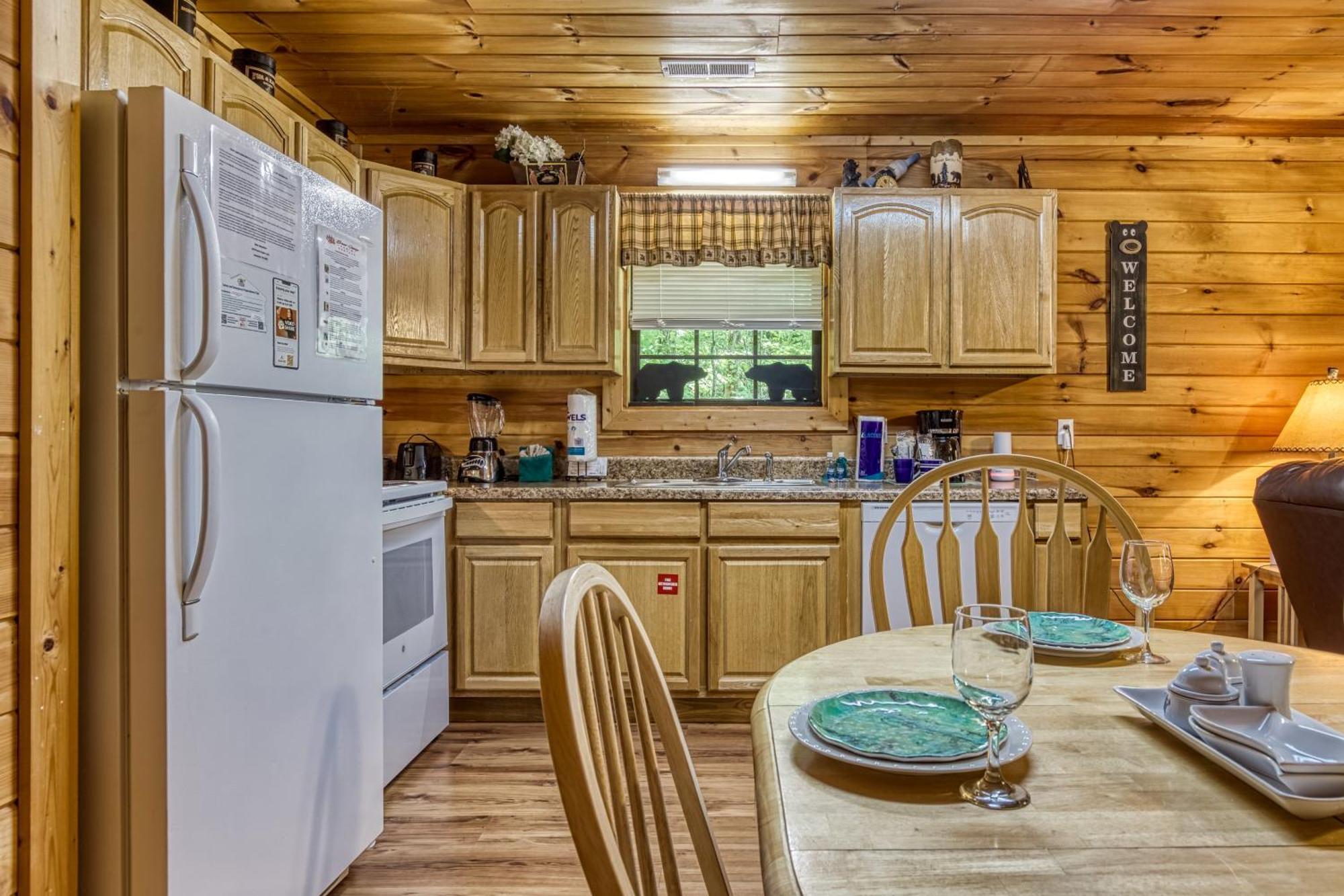 Suite Sensations, Hot Tub, Pool Table, 1089 Free Tickets Each Paid Day, Dollywood And More Pigeon Forge Luaran gambar